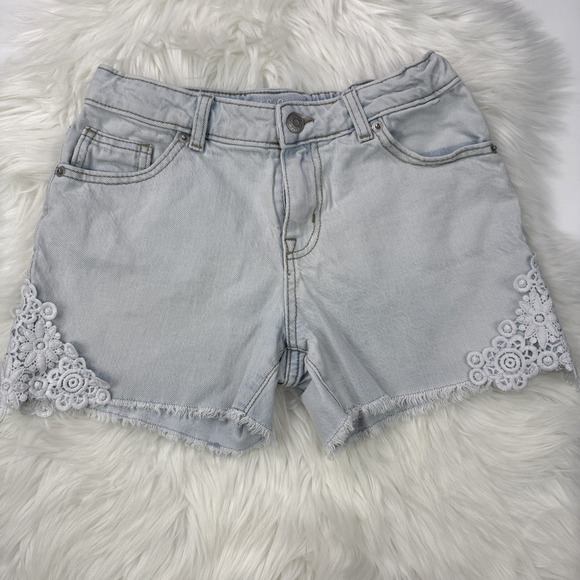 Cat & Jack Other - Cat & Jack Shorts Girls Large 10/12 Light Wash Denim Lace Trim Frayed Hem Summer
